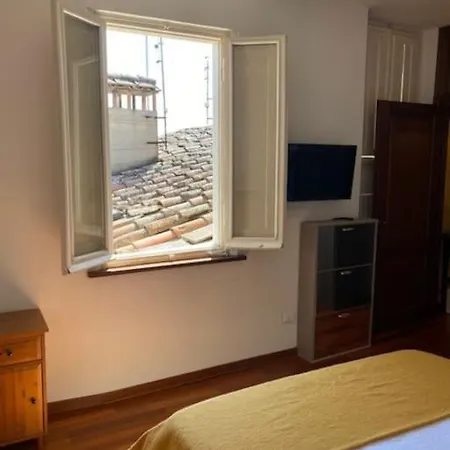 Apartment Viola 27 *
